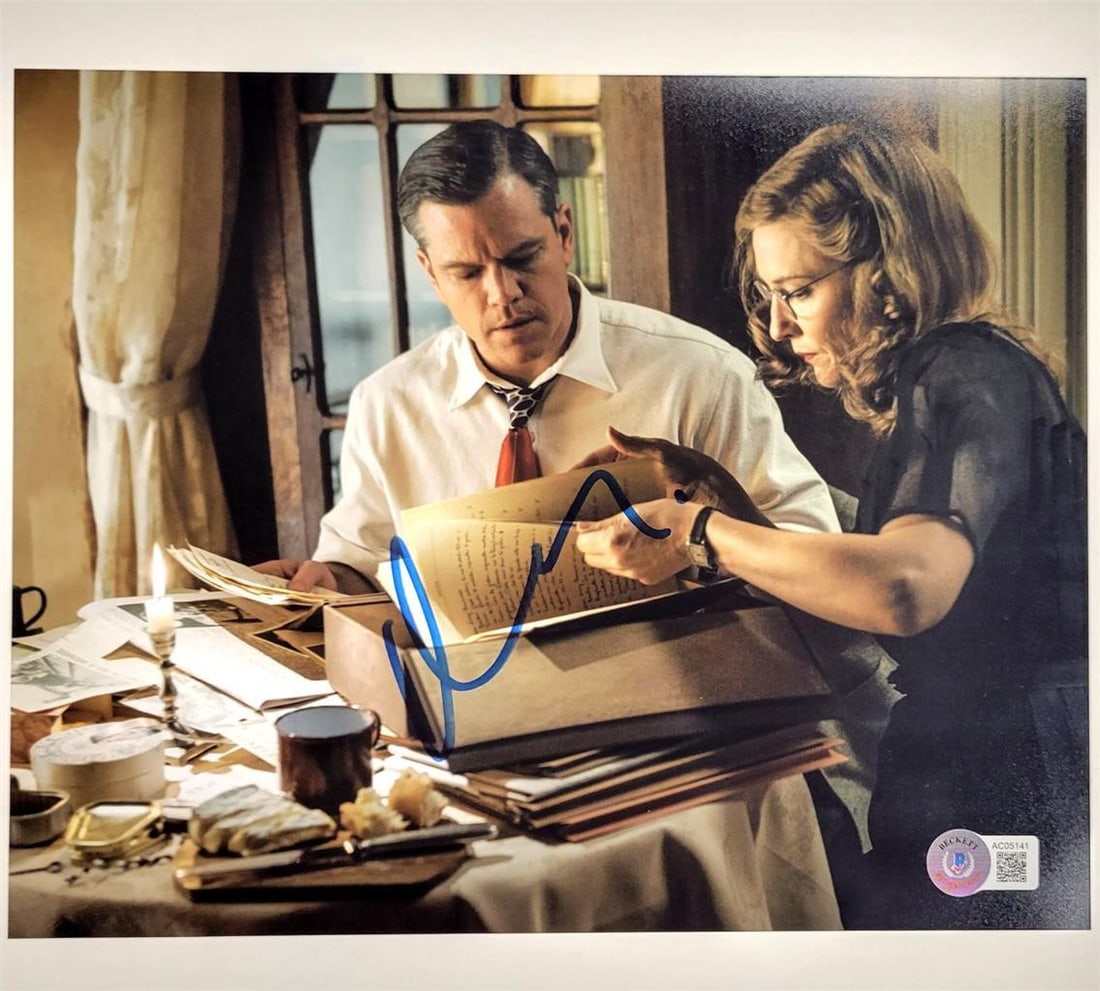 Matt Damon Autographed The Adjustment Bureau 8x10 Photo Beckett Authenticated: Matt Damon Autographed The Adjustment Bureau 8x10 Photo Beckett Authenticated This is an 8x10 photograph featuring Matt Damon from the movie The Adjustment Bureau. The photo is an original piece and h