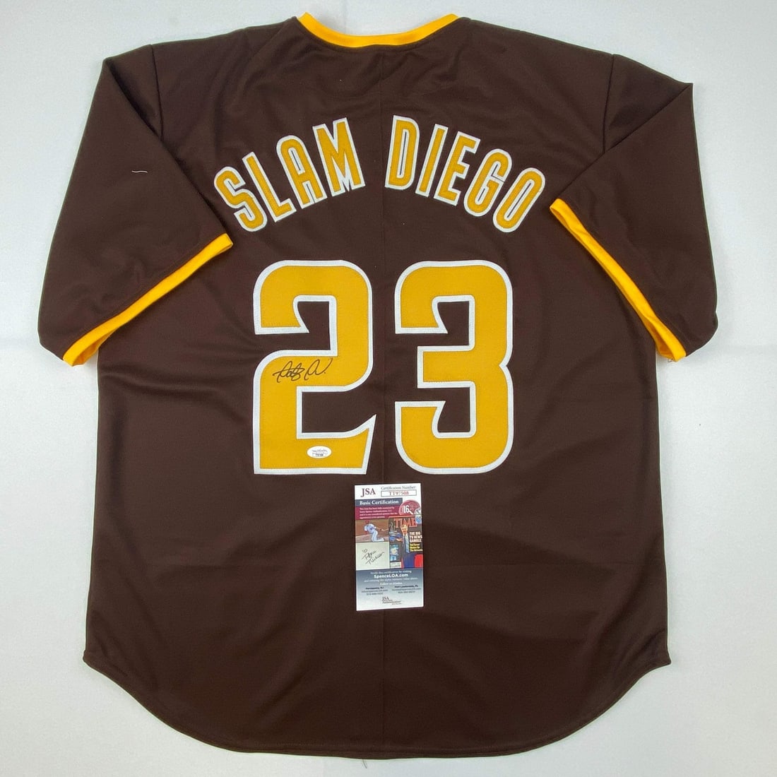 Signed Fernando Tatis Jr. San Diego Padres Jersey JSA COA Gem Mint: Signed Fernando Tatis Jr. San Diego Padres Jersey JSA COA Gem Mint This is an autographed Fernando Tatis Jr. Slam Diego San Brown Jersey, authenticated by James Spence Authentication (JSA). The jersey