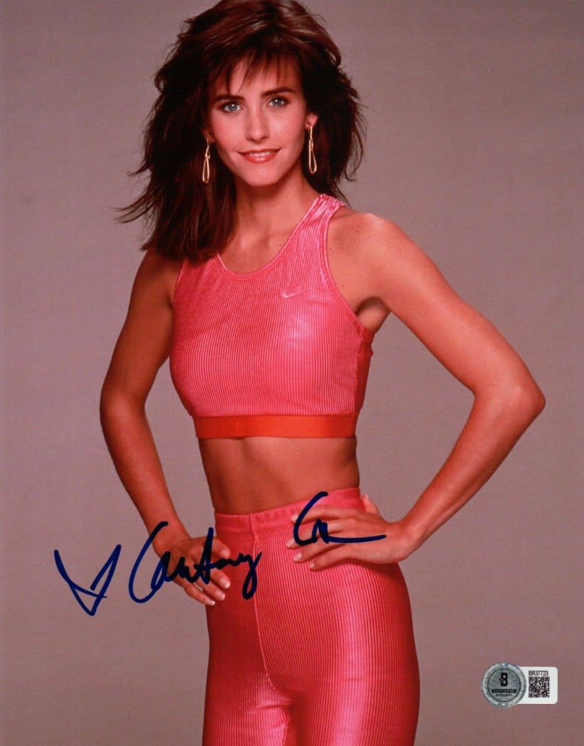 Authentic Courteney Cox Early Era Signed 8X10 Photo Beckett Authenticated: Authentic Courteney Cox Early Era Signed 8X10 Photo Beckett Authenticated This is an original 8x10 photograph featuring Courteney Cox, signed by her in a vintage pose from before her time on Friends. 