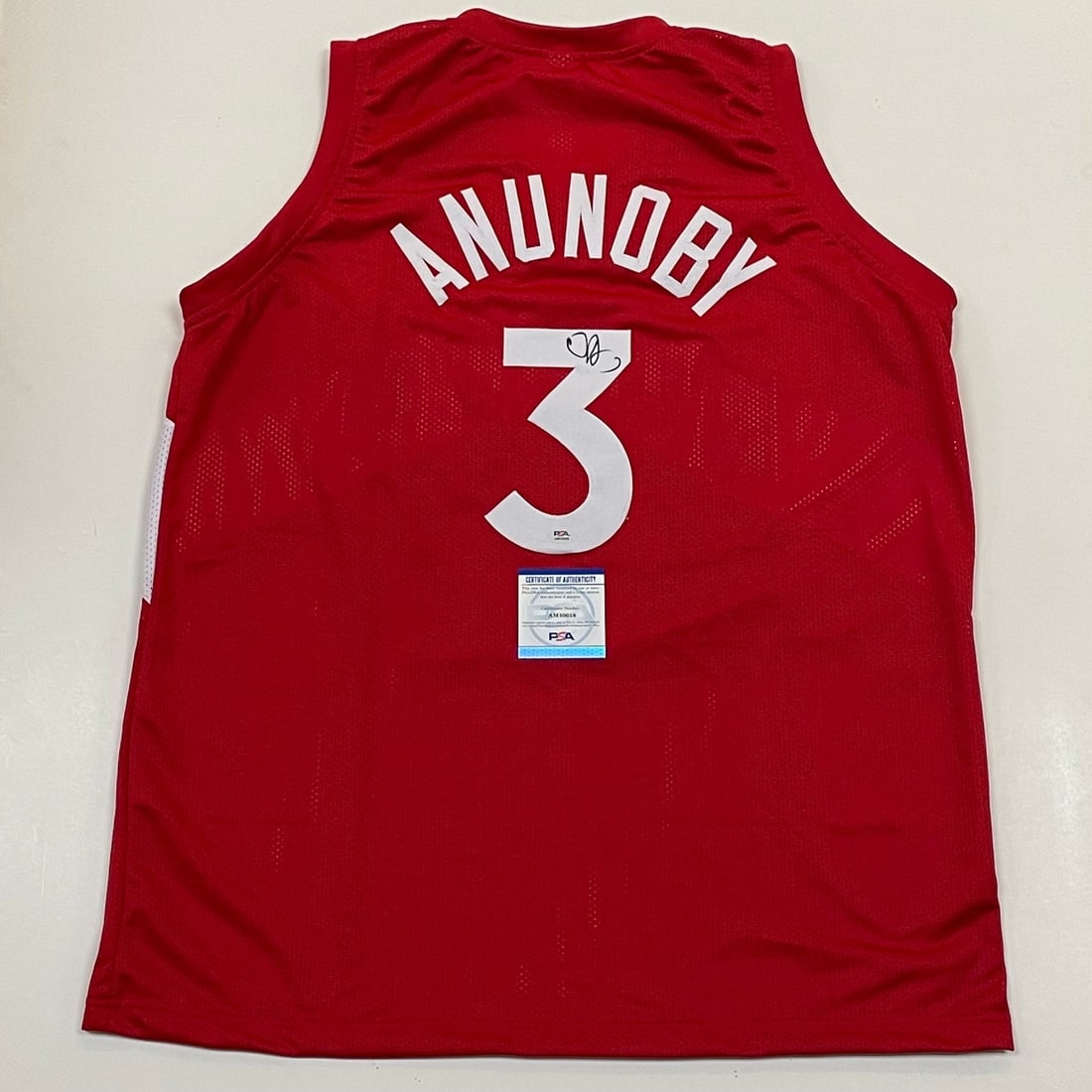 OG Anunoby Autographed Jersey PSA/DNA Toronto Raptors Original: OG Anunoby Autographed Jersey PSA/DNA Toronto Raptors Original This original stitched jersey is autographed by OG Anunoby, a prominent player for the Toronto Raptors. The signature has been authentica