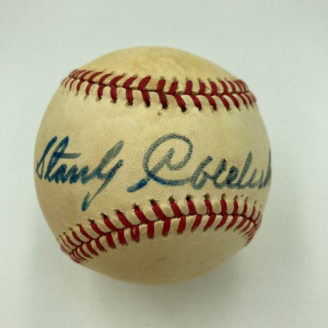 Stan Coveleski Signed Minor League Baseball with Beckett COA: Stan Coveleski Signed Minor League Baseball with Beckett COA This official Minor League baseball is single signed by Stan Coveleski, a legendary figure in baseball history. The autograph is authentica