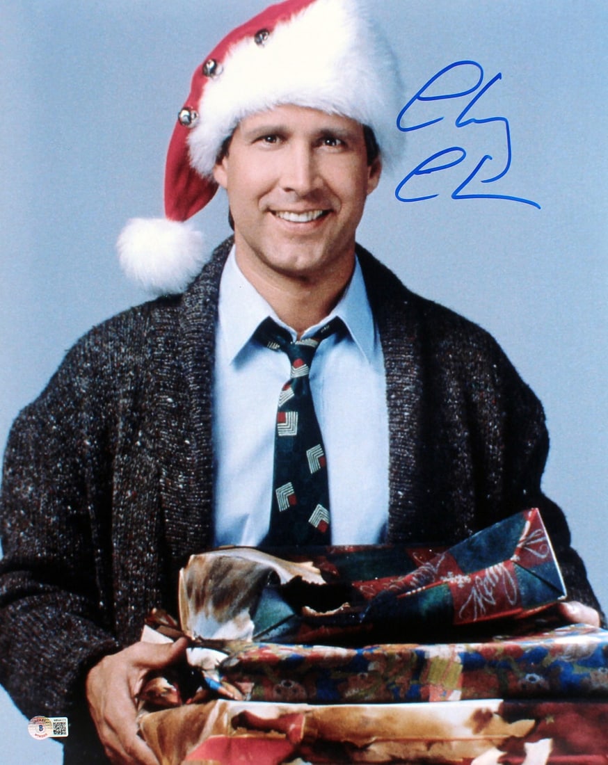 Chevy Chase Signed 16x20 Photograph Beckett Witness National Lampoon Christmas Vacation: Chevy Chase Signed 16x20 Photograph Beckett Witness National Lampoon Christmas Vacation This 16x20 inch photograph features an authentic signature by Chevy Chase from National Lampoon's Christmas Vaca
