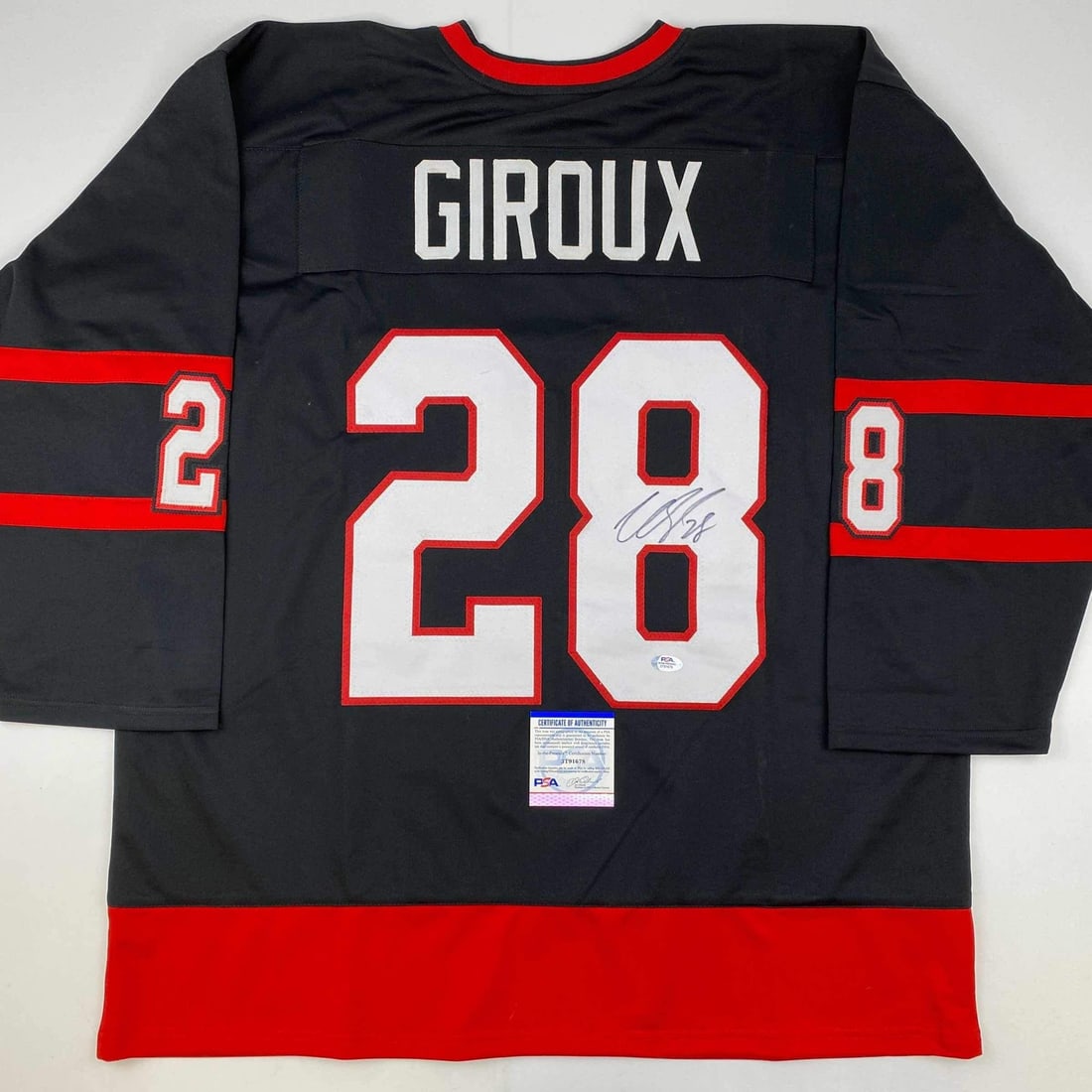 Claude Giroux Autographed Ottawa Senators Black Jersey PSA/DNA COA Gem Mint: Claude Giroux Autographed Ottawa Senators Black Jersey PSA/DNA COA Gem Mint This is an autographed Claude Giroux Ottawa Black Hockey Jersey, authenticated by the Professional Sports Authenticator (PSA