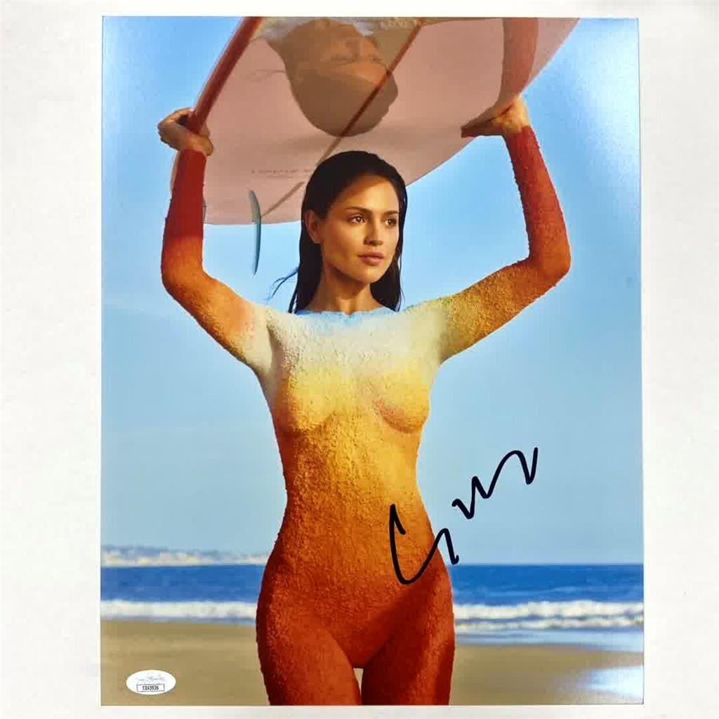 Eiza Gonzalez Autographed 11x14 Beach Body Paint Photograph JSA Authenticated: Eiza Gonzalez Autographed 11x14 Beach Body Paint Photograph JSA Authenticated This is an original 11x14 photograph featuring Eiza Gonzalez with a beach body paint theme, personally signed by the actre