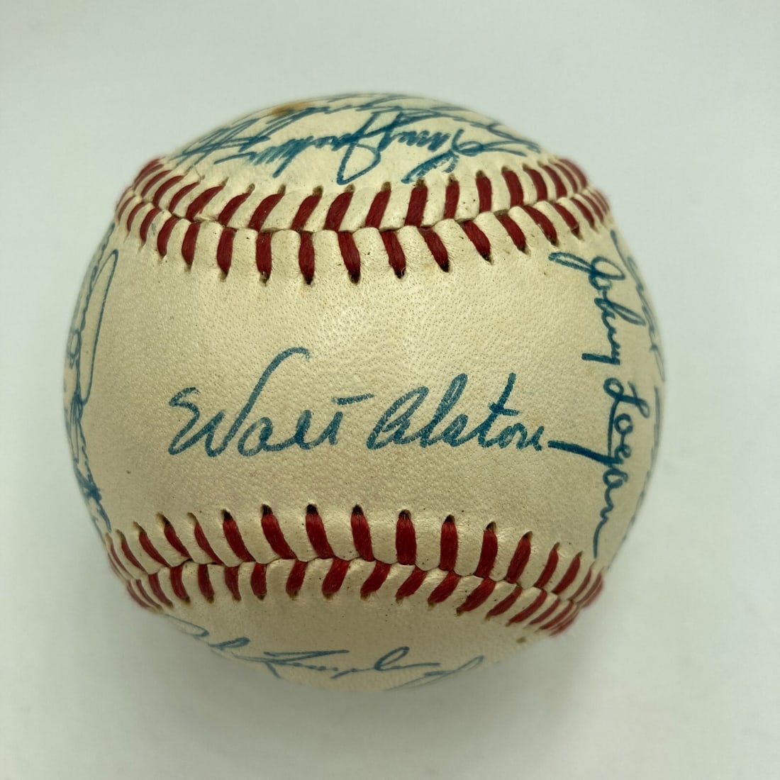 1957 All Star Game Signed National League Baseball 27 Signatures JSA COA: 1957 All Star Game Signed National League Baseball 27 Signatures JSA COA Commemorate a historic moment in baseball history with this 1957 All Star Game Team Signed National League Baseball. This offic