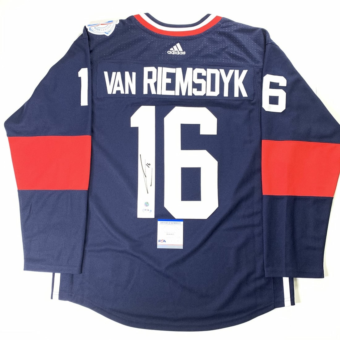 James van Riemsdyk Signed Jersey PSA/DNA Philadelphia Flyers Team USA: James van Riemsdyk Signed Jersey PSA/DNA Philadelphia Flyers Team USA This is a pre-owned stitched jersey autographed by James van Riemsdyk, a prominent player who has represented Team USA and current