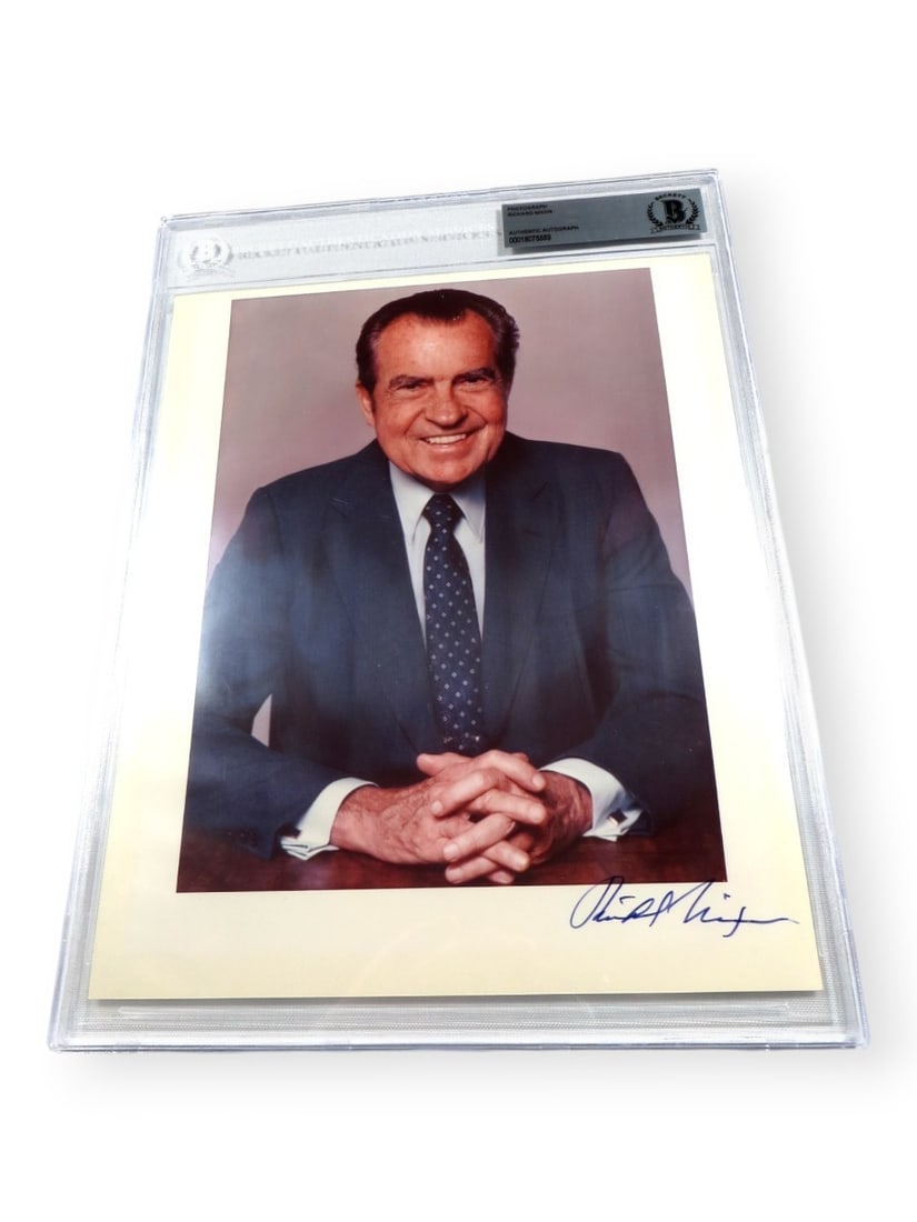 Richard Nixon Autographed 8X10 Photo Beckett Authenticated: Richard Nixon Autographed 8X10 Photo Beckett Authenticated This is an original 8x10 photograph of Richard Nixon, the 37th President of the United States, featuring his authentic signature. The photo h