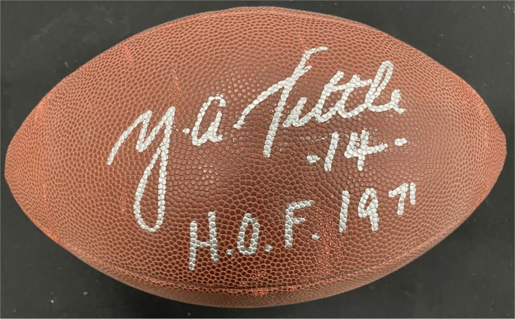Y.A. Tittle Signed Official Football HOF 1971 Giants JSA Authenticated: Y.A. Tittle Signed Official Football HOF 1971 Giants JSA Authenticated This official football is autographed by legendary player Y.A. Tittle, who is celebrated for his contributions to the New York Gi