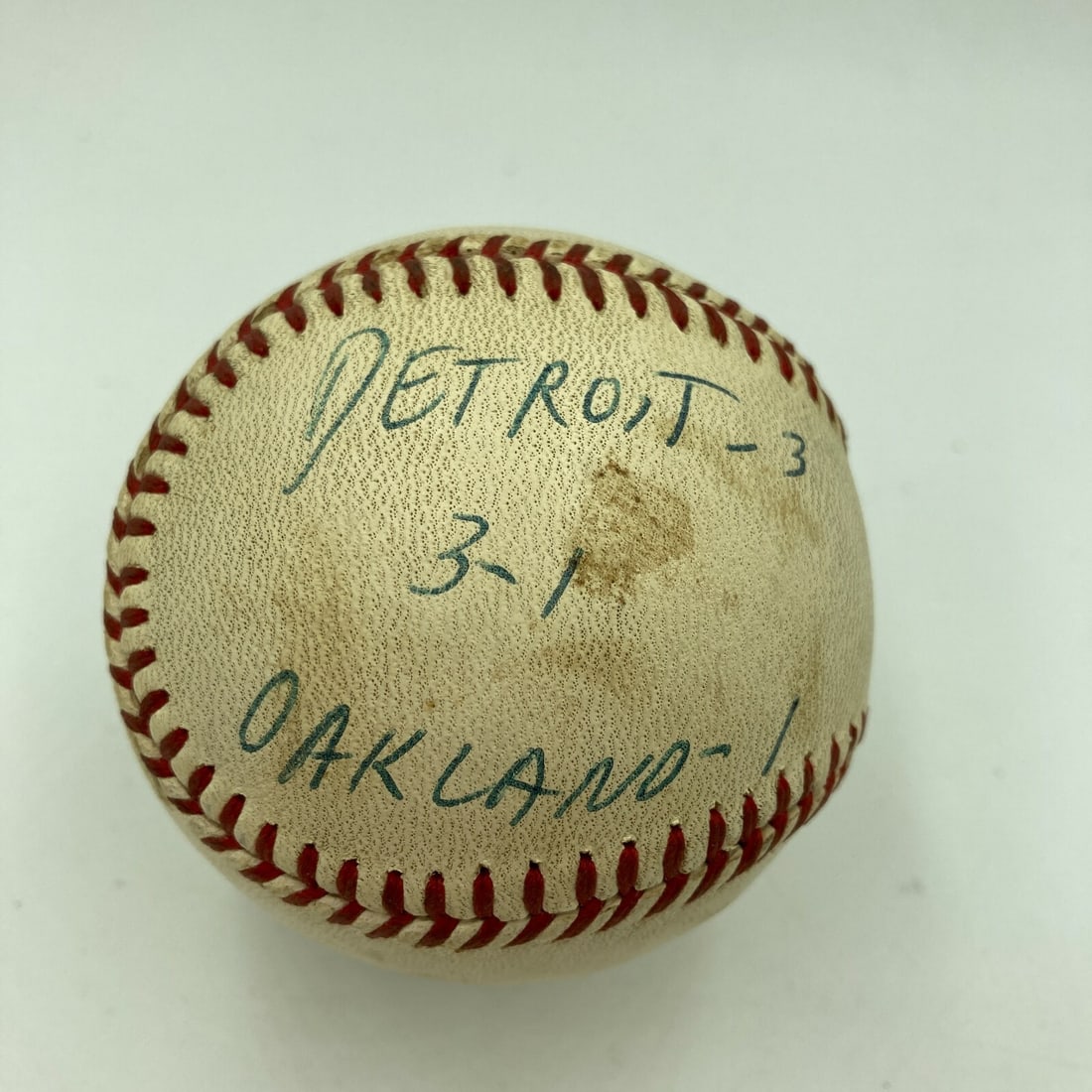 Mickey Lolich Signed Game Used Baseball Career Win 113 Beckett COA (1 of 8)