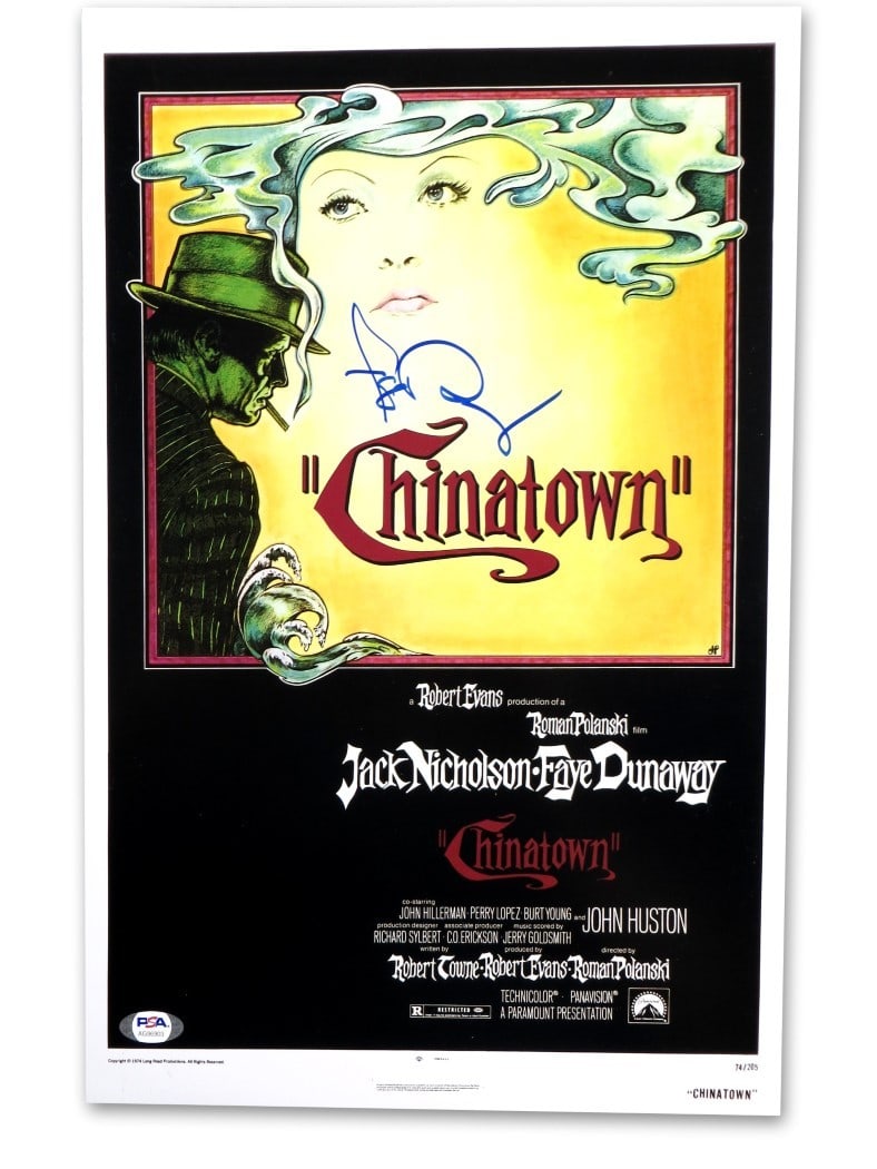 Faye Dunaway Autographed 11X17 Chinatown Photo PSA Certified: Faye Dunaway Autographed 11X17 Chinatown Photo PSA Certified This is an authentic 11X17 photograph of Faye Dunaway, prominently featuring her signature. The autograph has been verified by Professional
