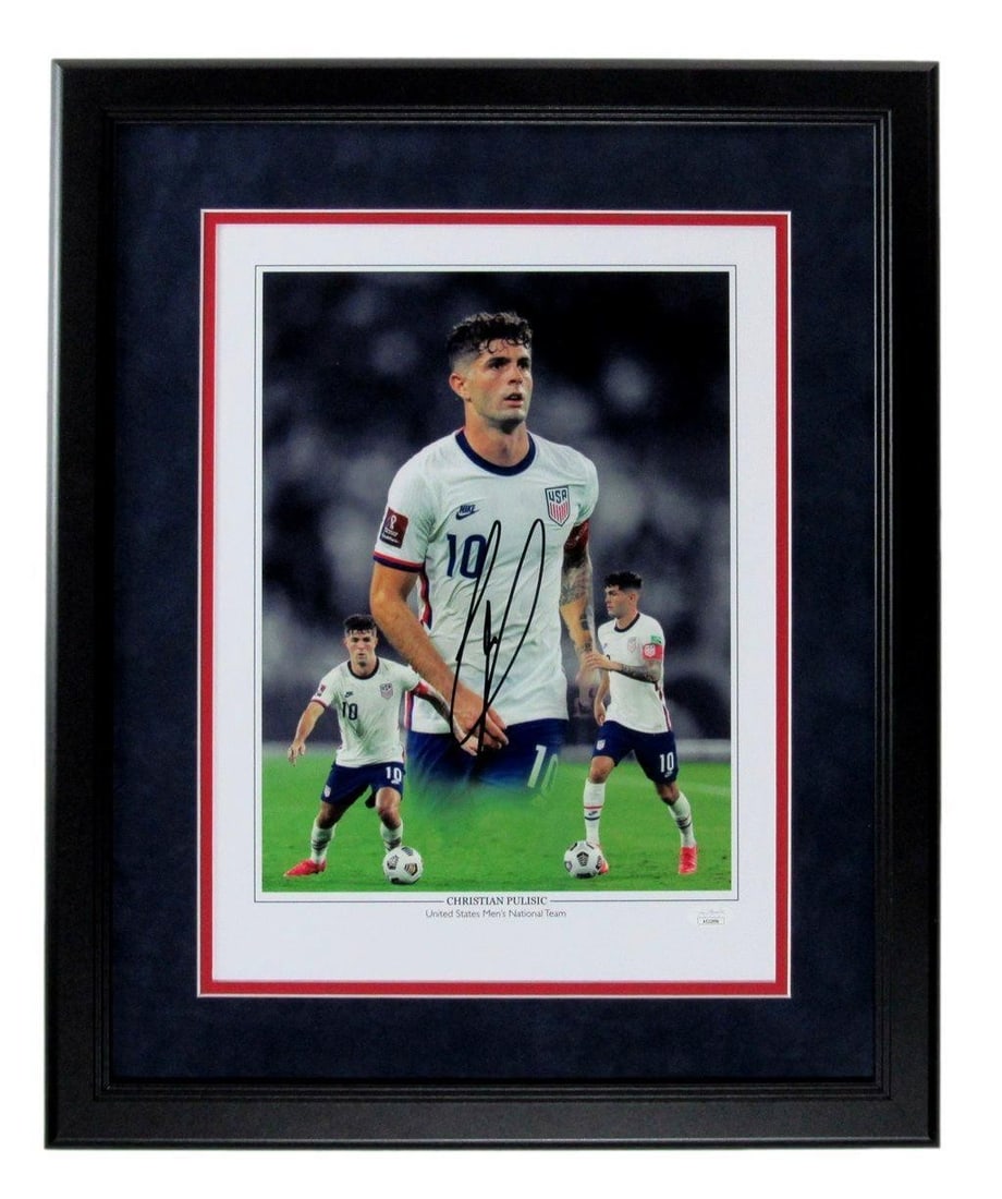 Christian Pulisic Signed 11x14 Framed Photo U.S. Soccer JSA Authenticated: Christian Pulisic Signed 11x14 Framed Photo U.S. Soccer JSA Authenticated This Christian Pulisic Autographed 11x14 Photo showcases the star player of the U.S. Men's National Team in a framed display. 