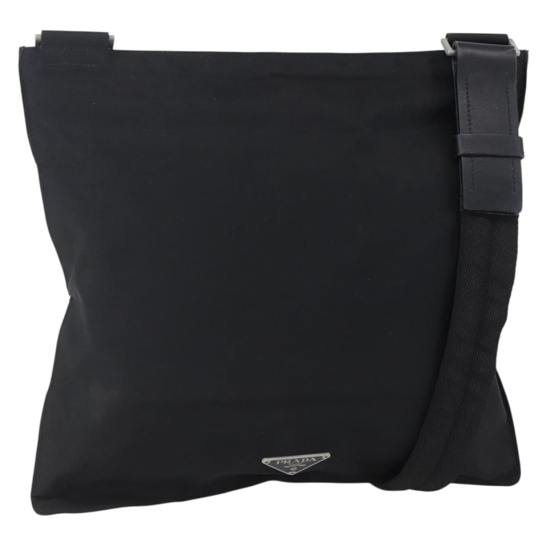 Prada Black Nylon Flat Messenger Bag Unisex Design: Prada Black Nylon Flat Messenger Bag Unisex Design This Prada Flat Messenger Bag is crafted from durable black nylon and designed for unisex use. It features metal fittings and provides a practical an