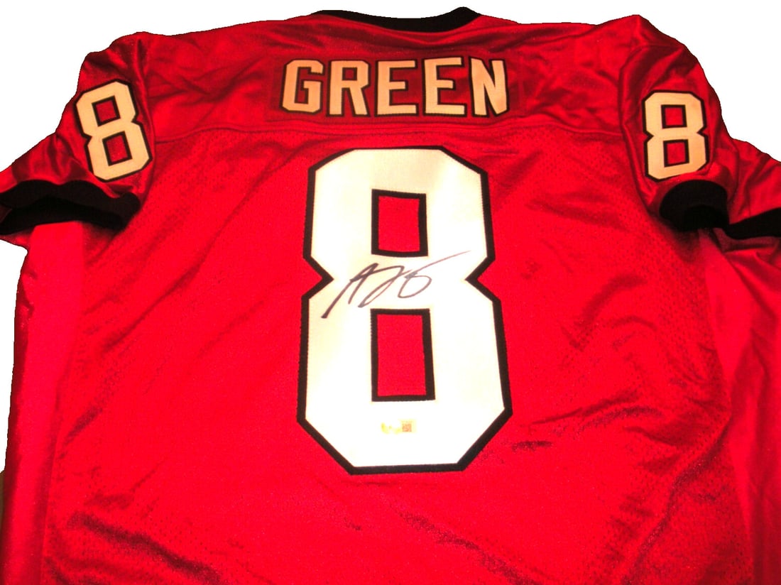 AJ Green Georgia Bulldogs Nike Jersey Beckett COA Authentic: AJ Green Georgia Bulldogs Nike Jersey Beckett COA Authentic This officially licensed Nike jersey features AJ Green, a standout player from the Georgia Bulldogs. It is an original item, not a reprint, 