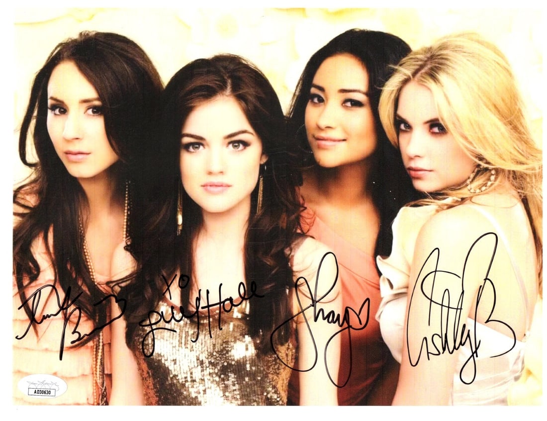 Pretty Little Liars Cast Signed 8.5x11 Photo JSA Authenticated: Pretty Little Liars Cast Signed 8.5x11 Photo JSA Authenticated This 8.5x11 photograph features the signatures of the talented cast from the hit series Pretty Little Liars, including Ashley Benson, Luc