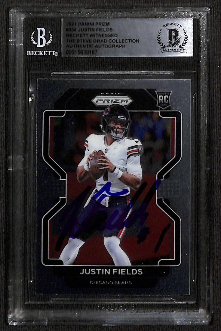 Justin Fields Autographed 2021 Panini Prizm #334 Card Beckett Authenticated: Justin Fields Autographed 2021 Panini Prizm #334 Card Beckett Authenticated This is a signed 2021 Panini Prizm #334 sports trading card featuring Chicago Bears Quarterback Justin Fields. The card show
