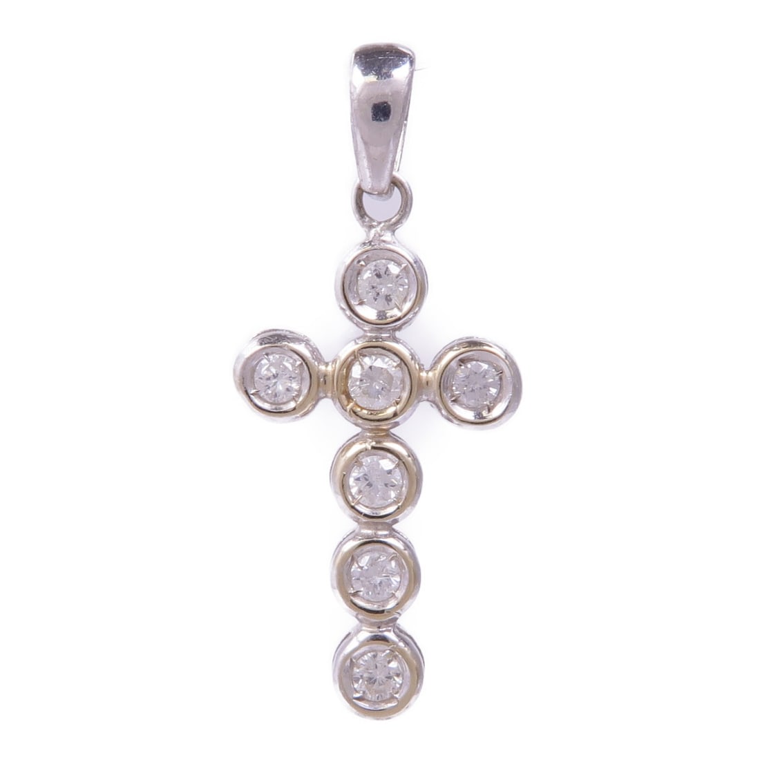 JEWELRY Diamond Pendant Top in 18K White Gold: JEWELRY Diamond Pendant Top in 18K White Gold This exquisite pendant top is crafted from 18K white gold, showcasing a stunning diamond that adds a touch of elegance. The clear color of the diamond com