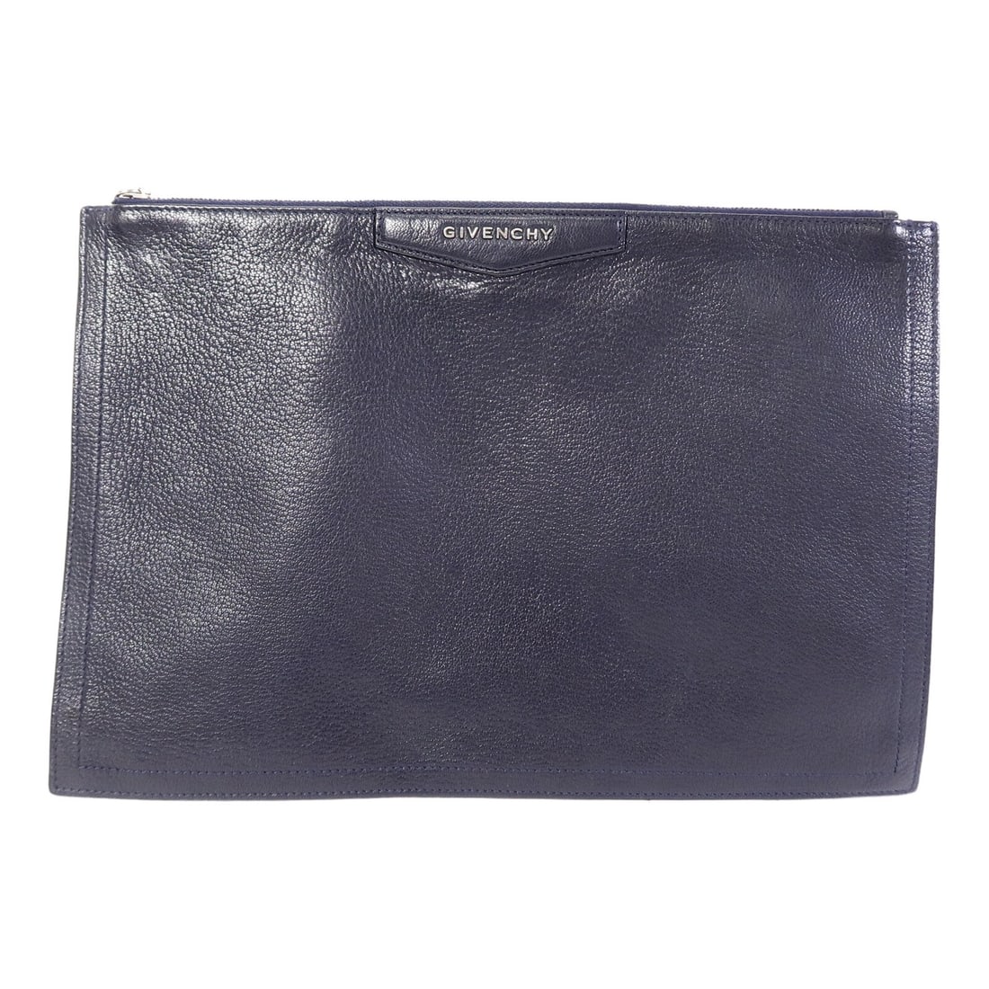 Givenchy Navy Calfskin Clutch Bag SHW: Givenchy Navy Calfskin Clutch Bag SHW This Givenchy clutch bag is crafted from high-quality calfskin leather in a sophisticated navy blue color. Designed for unisex use, it features a sleek and minima