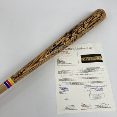 Toronto Blue Jays 1997 Bat 25+ Autographs Roger Clemens JSA (1 of 12)