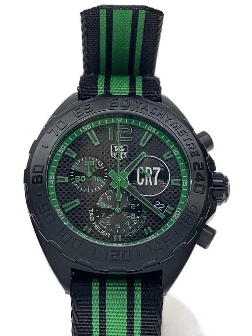 TAG Heuer CAZ1113.FC8189 Formula 1 Chronograph Men's Wristwatch: TAG Heuer CAZ1113.FC8189 Formula 1 Chronograph Men's Wristwatch This TAG Heuer Formula 1 Chronograph CAZ1113.FC8189 is a men's Swiss wristwatch designed for both style and functionality. Featuring a r