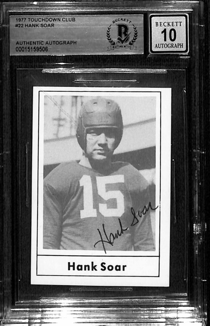 Hank Soar Signed 1977 Touchdown Club #22 Auto Grade 10 Beckett: Hank Soar Signed 1977 Touchdown Club #22 Auto Grade 10 Beckett This is a signed 1977 Touchdown Club #22 sports trading card featuring Hank Soar, a former NFL player and Major League Umpire. The card h