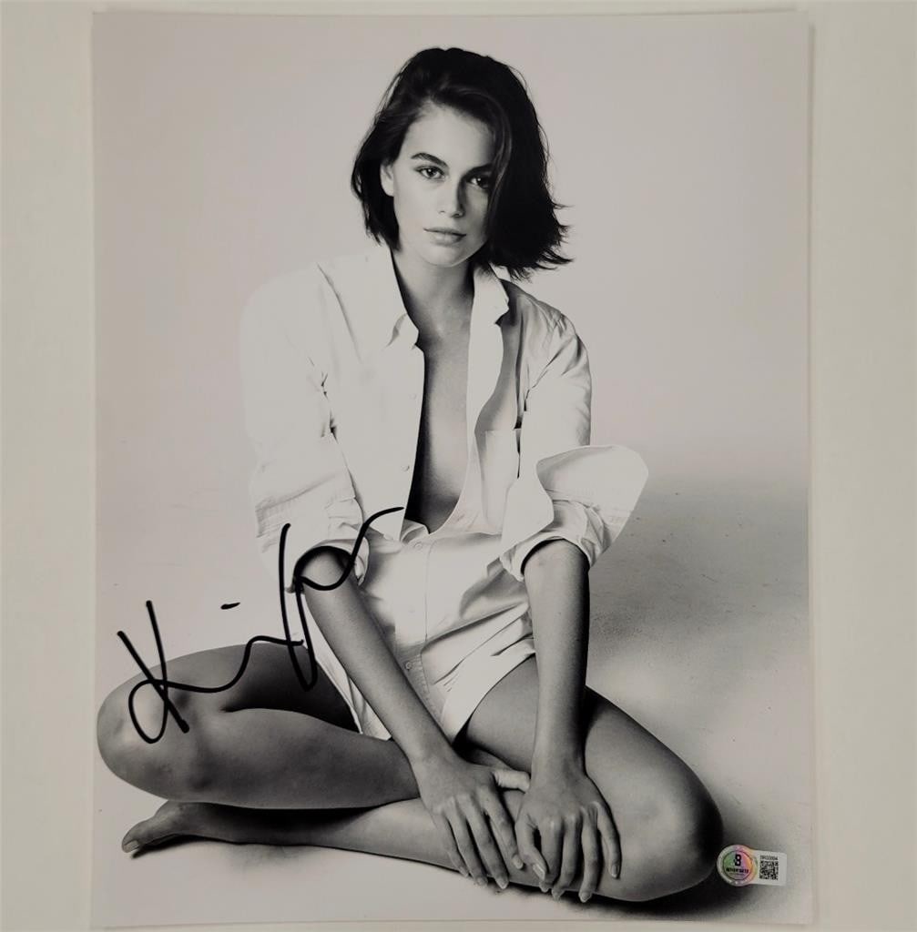 11x14 Signed Photograph of Kaia Gerber with Beckett Certification (1 of 3)