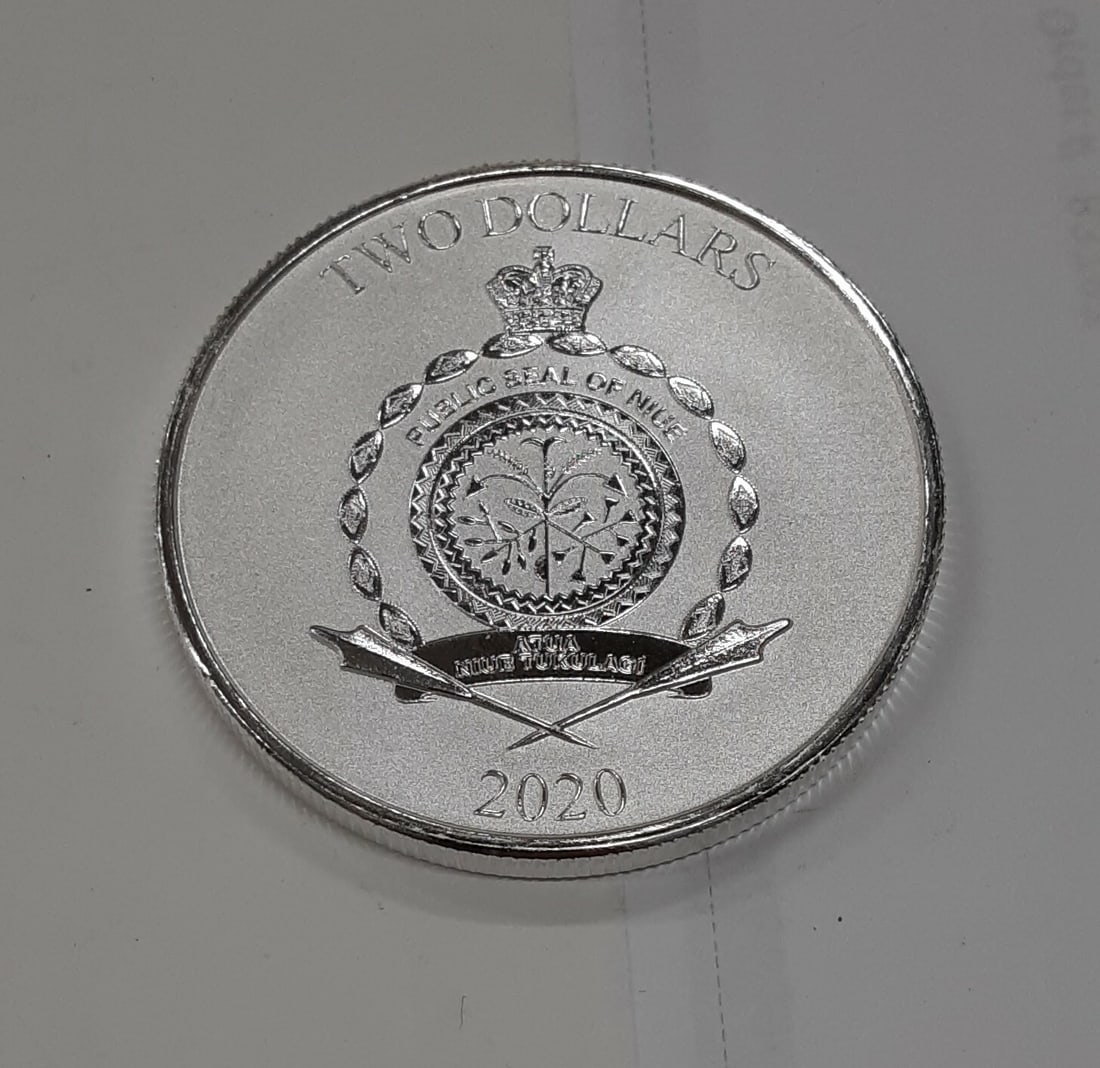 Star Wars Mandalorian Mythosaur 2020 Niue $2 One Ounce Silver Coin (1 of 2)