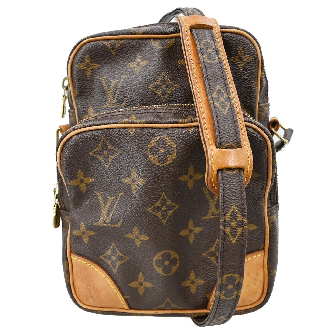 Louis Vuitton Amazone Monogram Canvas Medium Crossbody Shoulder Bag Brown M45236: Louis Vuitton Amazone Monogram Canvas Medium Crossbody Shoulder Bag Brown M45236 This Louis Vuitton Amazon crossbody shoulder bag features the iconic monogram canvas leather in brown, complemented by 
