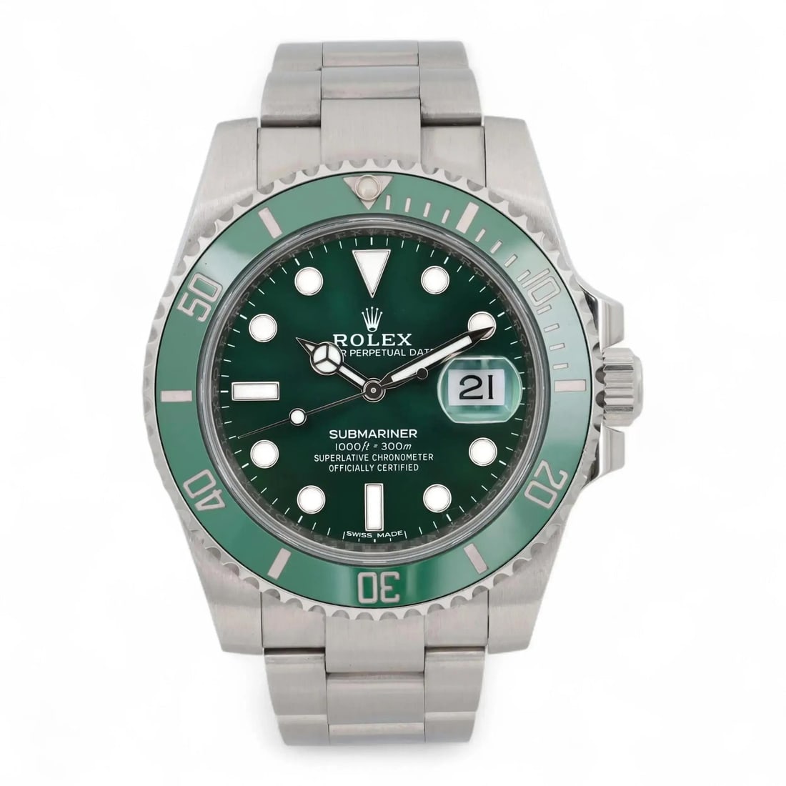 Rolex Submariner Hulk Green Automatic Mens Watch 116610LV with Box and Papers: Rolex Submariner Hulk Green Automatic Mens Watch 116610LV with Box and Papers Discover the iconic Rolex Submariner Hulk, a perfect blend of style and functionality. This automatic men's watch features