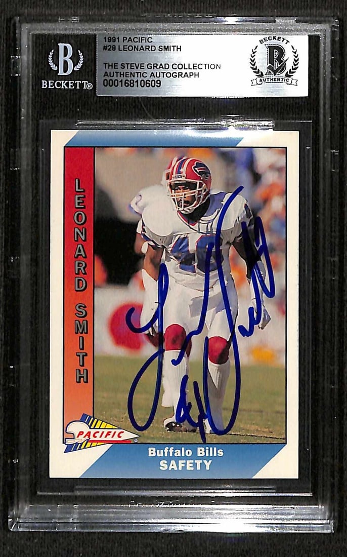 Leonard Smith Signed 1991 Pacific #29 Card Beckett Authenticated: Leonard Smith Signed 1991 Pacific #29 Card Beckett Authenticated This is an original autographed 1991 Pacific #29 sports trading card featuring Leonard Smith, the Buffalo Bills safety. The signature i