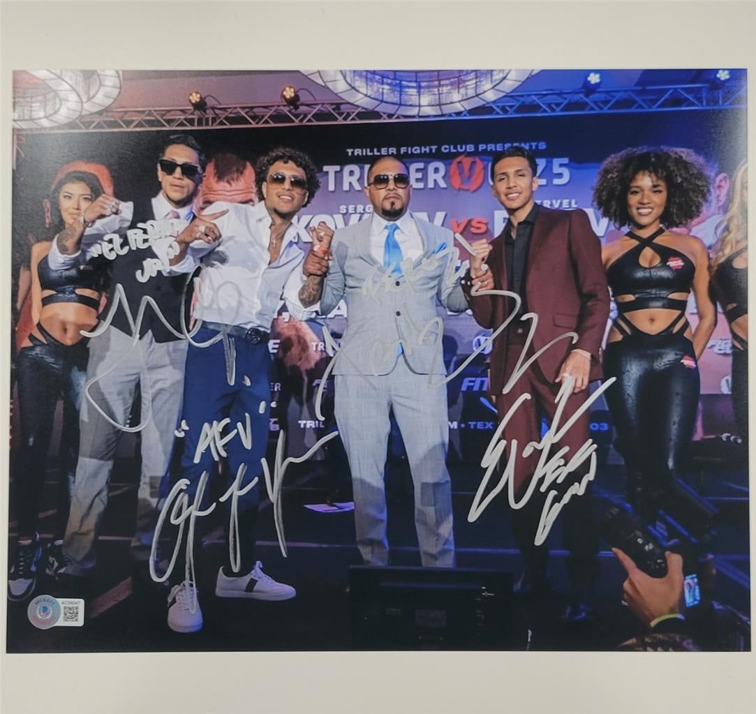 Dinastia Vargas Signed 11x14 Boxing Photo with BAS Authentication (1 of 4)
