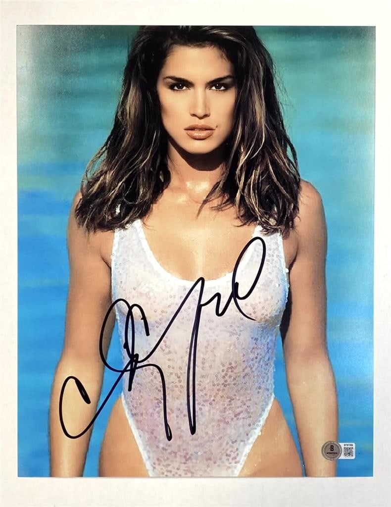 11x14 Photograph Signed by Cindy Crawford with Beckett Authentication (1 of 3)