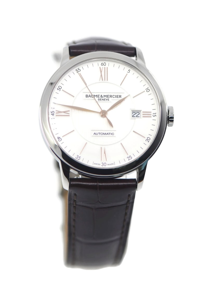 Baume & Mercier Classima Stainless Steel Watch M0A10263 with Box and Papers: Baume & Mercier Classima Stainless Steel Watch M0A10263 with Box and Papers Experience elegance and precision with the Baume & Mercier Classima Stainless Steel Watch (Model: M0A10263). This pre-owned 