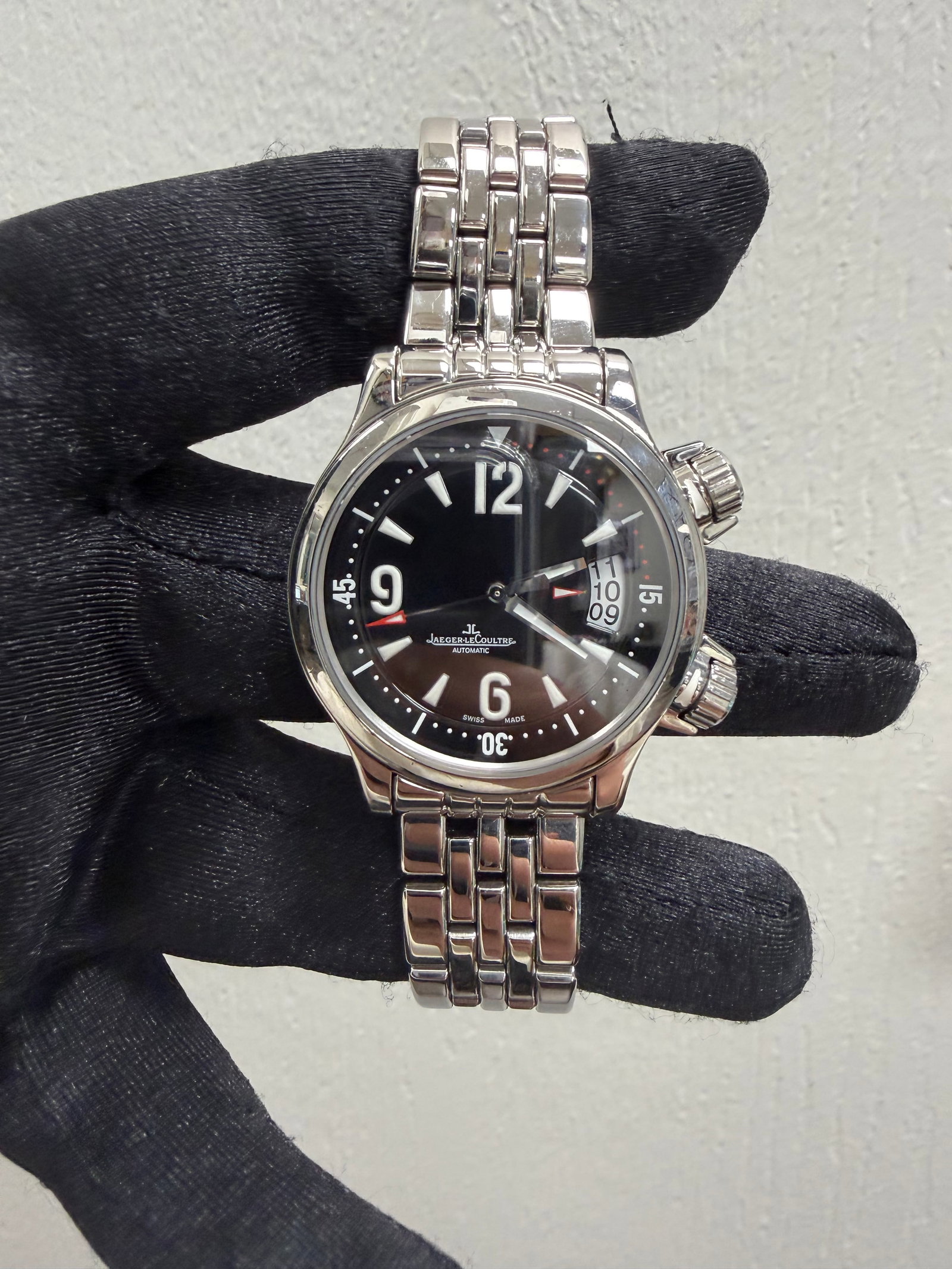 Master Compressor 37mm Stainless Steel Watch Ref 148.8.60 by Jaeger LeCoultre: Master Compressor 37mm Stainless Steel Watch Ref 148.8.60 by Jaeger LeCoultre This Jaeger-LeCoultre Master Compressor features a black dial and a stainless steel case. The watch measures 37mm in diame