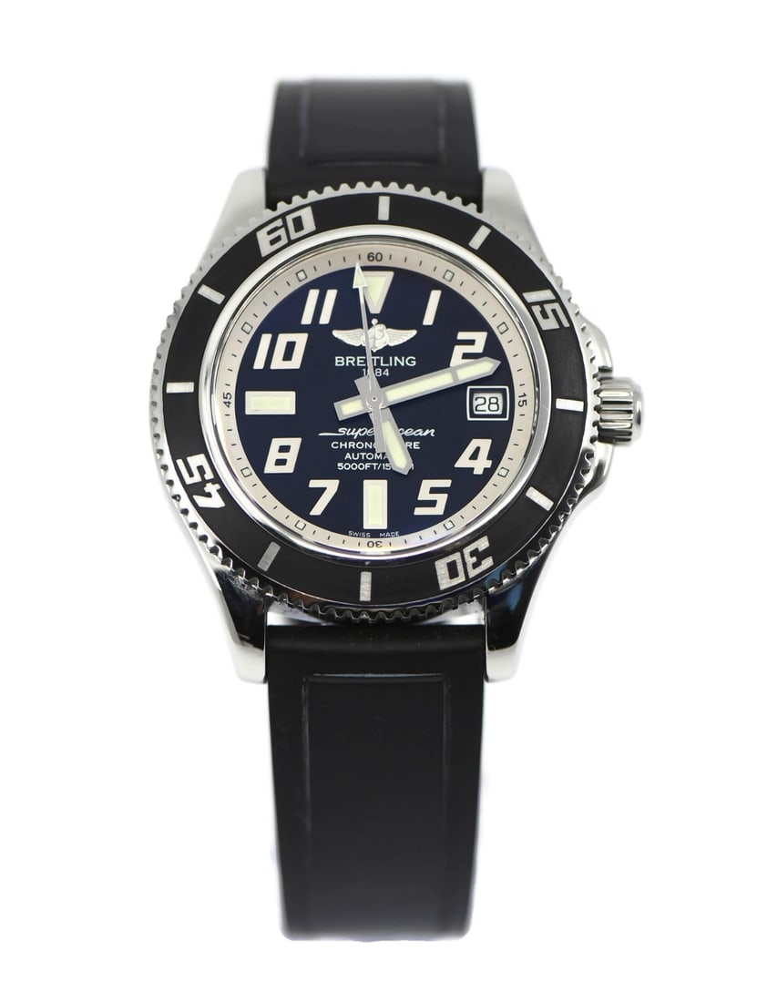 Breitling Superocean A17364 Automatic Stainless Steel Watch with Box and Papers: Breitling Superocean A17364 Automatic Stainless Steel Watch with Box and Papers The Breitling Superocean A17364 is a striking wristwatch that combines functionality with style. Featuring a mechanical 