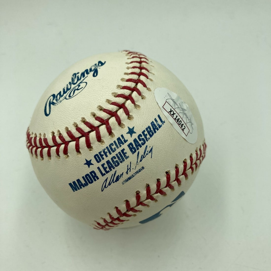 Willie Mays Autographed MLB Baseball with JSA Certification - 2