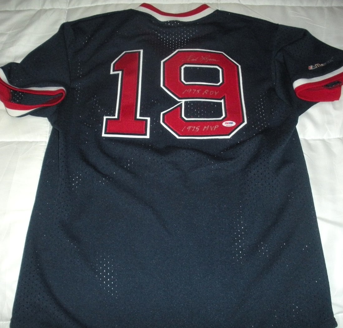 Autographed Majestic Boston Red Sox Jersey Fred Lynn PSA DNA COA MVP: Autographed Majestic Boston Red Sox Jersey Fred Lynn PSA DNA COA MVP This is a pre-owned, officially licensed Majestic jersey signed by Fred Lynn of the Boston Red Sox. The jersey is authenticated wit