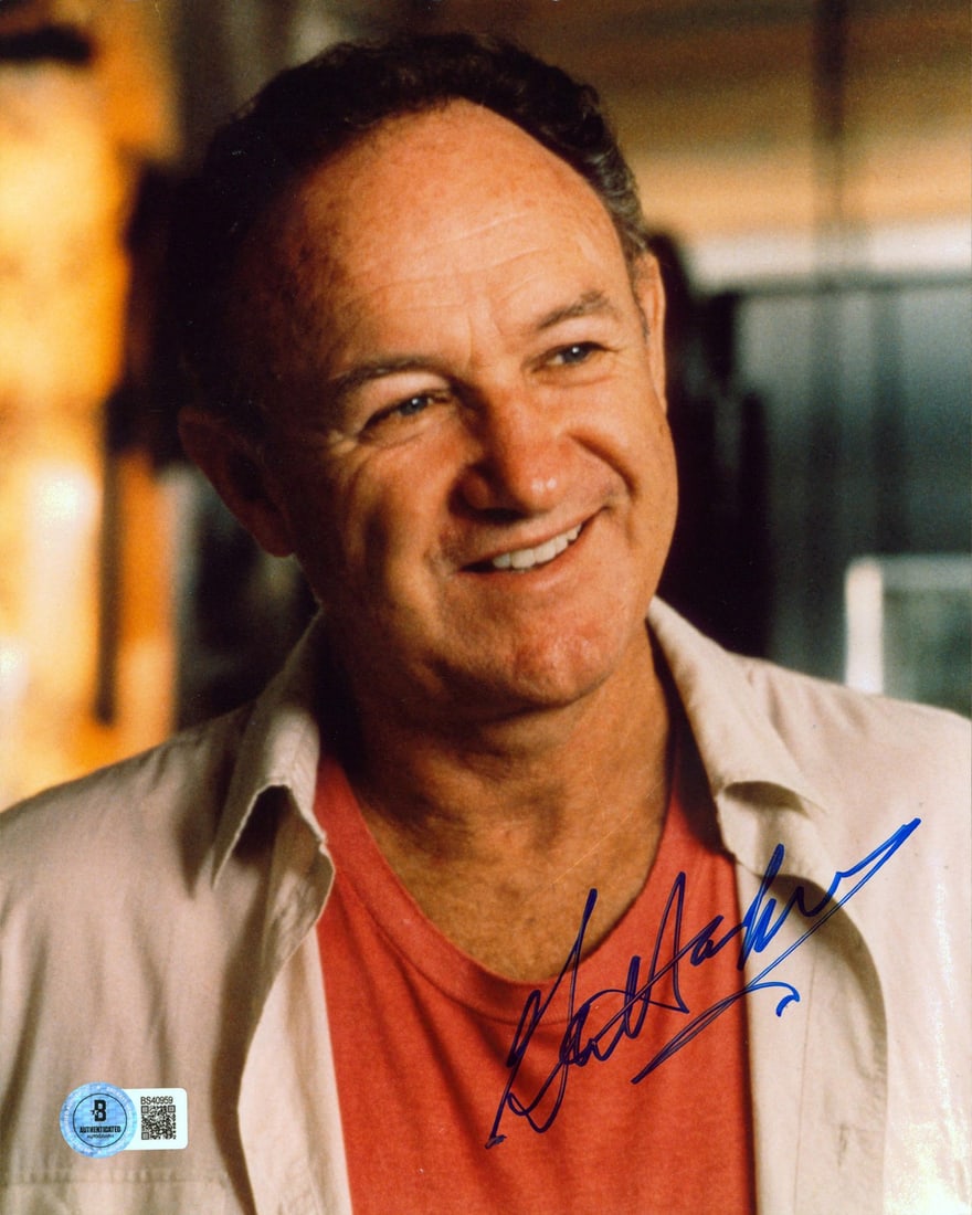 Gene Hackman Signed Enemy Of The State 8x10 Photo with BAS Authentication: Gene Hackman Signed Enemy Of The State 8x10 Photo with BAS Authentication This authentic 8x10 vertical photograph features the signature of Gene Hackman, renowned for his role in the film "Enemy Of Th