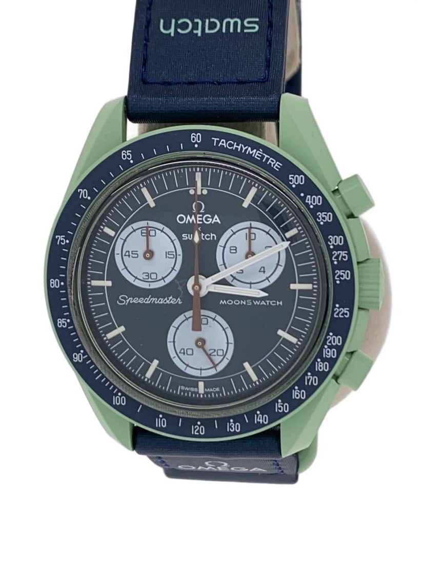 Omega x Swatch Mission on Earth Men's Quartz Wristwatch: Omega x Swatch Mission on Earth Men's Quartz Wristwatch This OMEGAxSWATCH Mission on Earth wristwatch features a quartz movement and is designed for men. The watch is Swiss-made and comes in a slightl