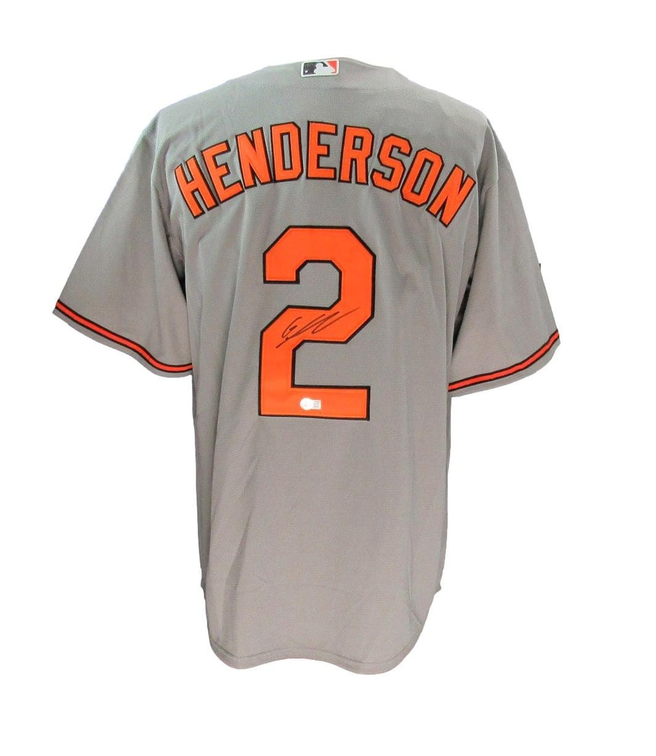 Gunnar Henderson Signed XL Grey Nike Jersey Orioles Beckett Authenticated: Gunnar Henderson Signed XL Grey Nike Jersey Orioles Beckett Authenticated This is an authentic Gunnar Henderson autographed grey Nike baseball jersey from the Baltimore Orioles, sized XL. The jersey f