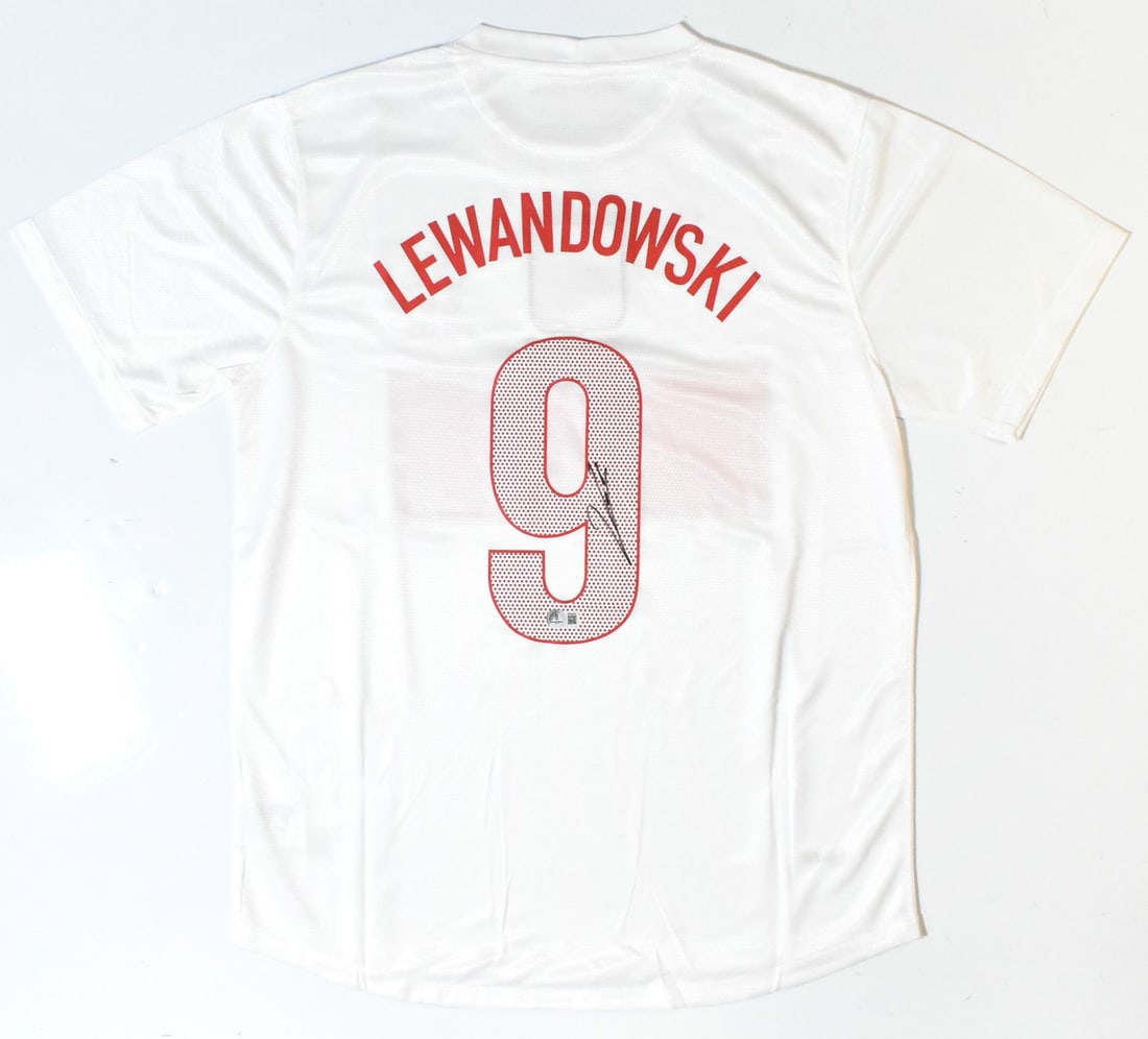 Poland Home Soccer Jersey Signed by Lewandowski Beckett Hologram #9 (1 of 3)