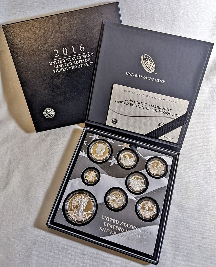 2016 Silver Proof Coin Set with Box COA Slip Cover (1 of 2)