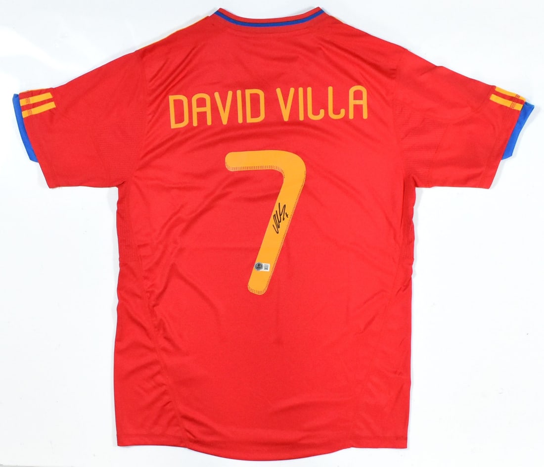 Spain Home Jersey Signed by David Villa with Beckett Hologram (1 of 3)