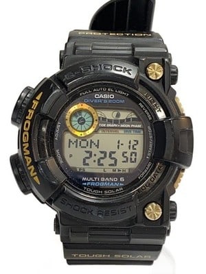 G-SHOCK GWF-1000G-1JR Black Rubber Men's Watch: G-SHOCK GWF-1000G-1JR Black Rubber Men's Watch This CASIO G-SHOCK GWF-1000G-1JR men's watch features a durable black rubber band and case. The watch is pre-owned and shows signs of use, including a cr