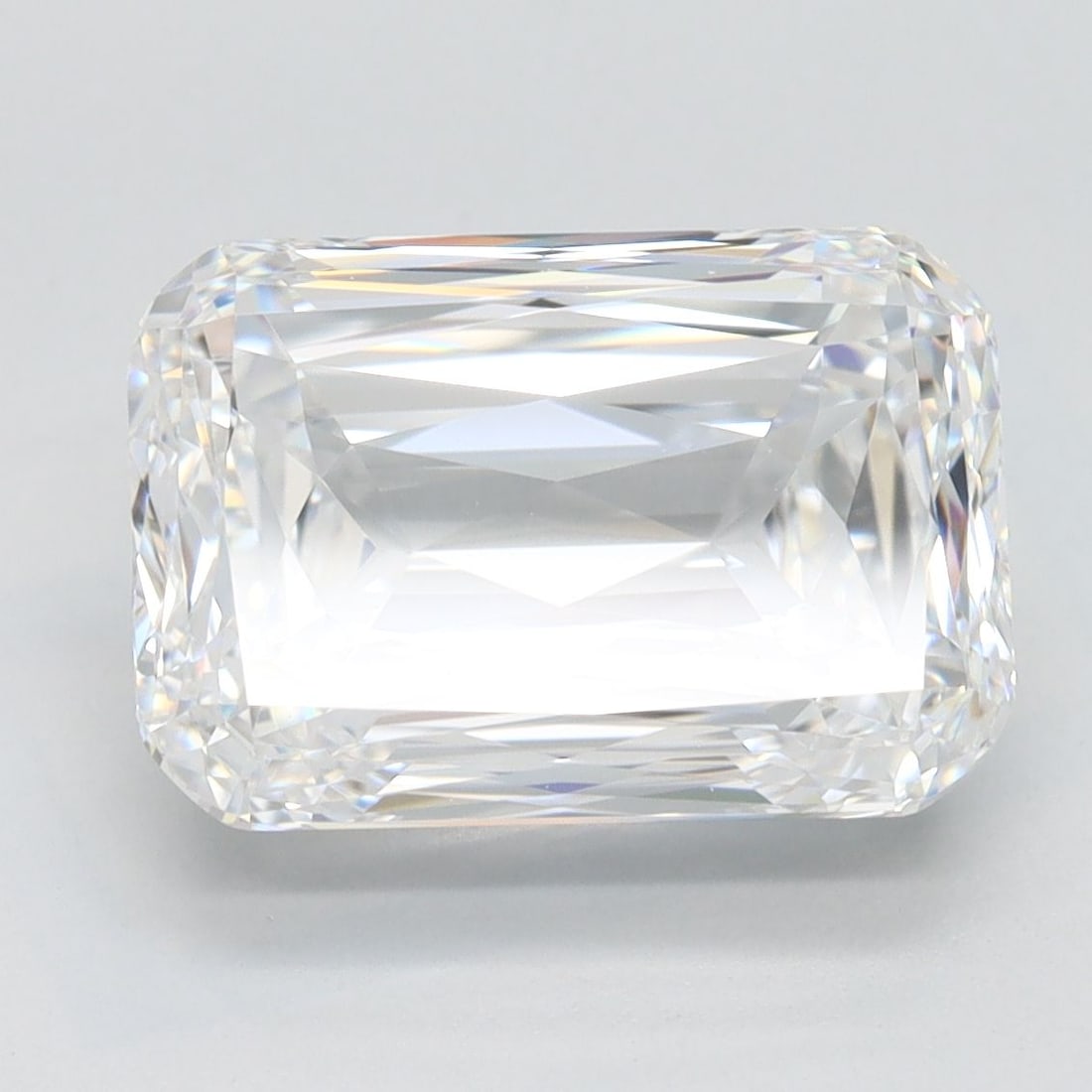 Loose Diamond - CUSHION MODIFIED 4.14ct D IF: Loose Diamond - CUSHION MODIFIED 4.14ct D IF Source: This is a real non-mined Diamond that has been grown in a lab Shape: CUSHION MODIFIED Carats: 4.14 Color: D Clarity: IF Certification: IGI Video: