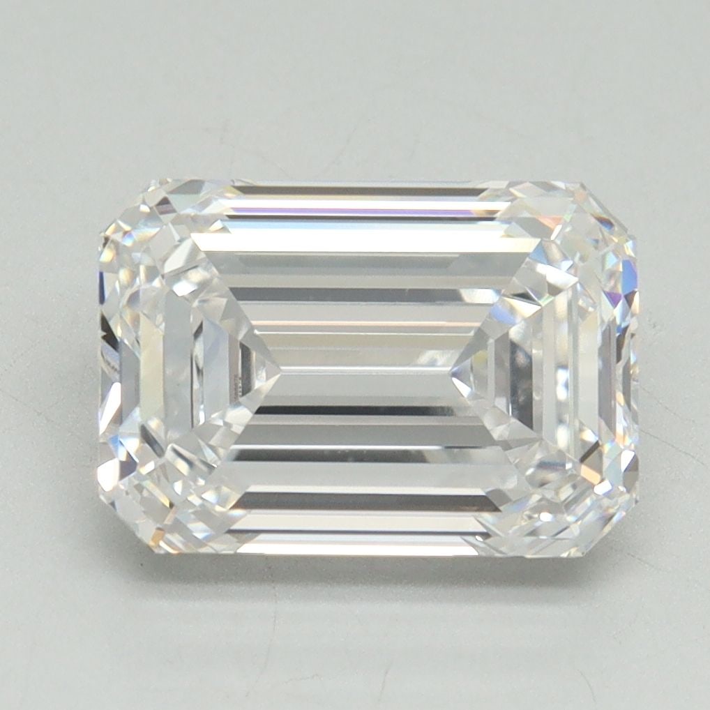 Loose Diamond - EMERALD 4.15ct D VVS2: Loose Diamond - EMERALD 4.15ct D VVS2 Source: This is a real non-mined Diamond that has been grown in a lab Shape: EMERALD Carats: 4.15 Color: D Clarity: VVS2 Certification: IGI Video: