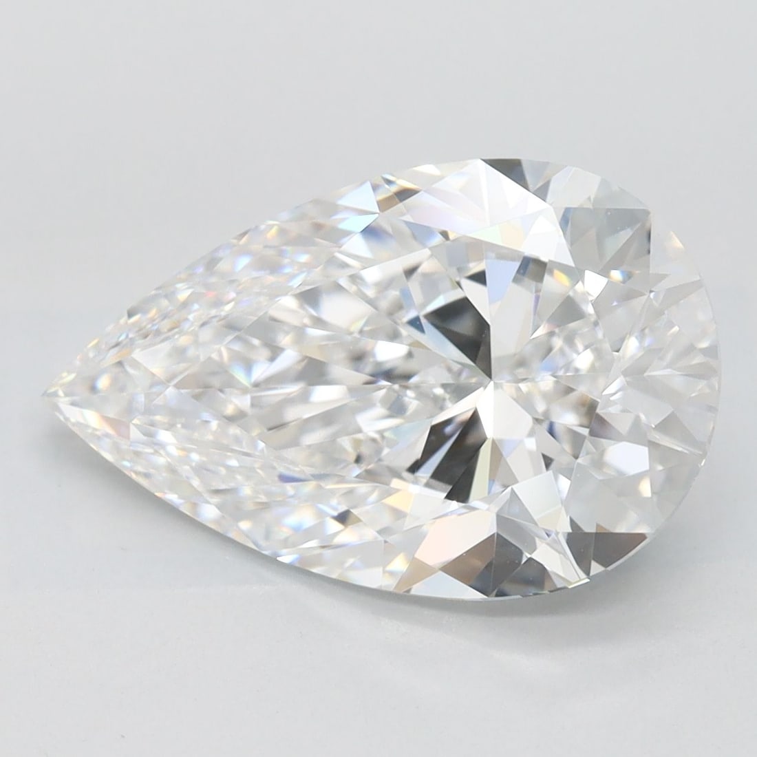 Loose Diamond - PEAR 4.0ct D VVS1: Loose Diamond - PEAR 4.0ct D VVS1 Source: This is a real non-mined Diamond that has been grown in a lab Shape: PEAR Carats: 4.0 Color: D Clarity: VVS1 Certification: IGI Video: