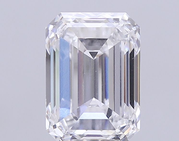 Loose Diamond - EMERALD 5.53ct D VVS1: Loose Diamond - EMERALD 5.53ct D VVS1 Source: This is a real non-mined Diamond that has been grown in a lab Shape: EMERALD Carats: 5.53 Color: D Clarity: VVS1 Certification: IGI Video: