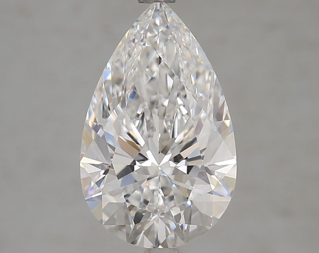 Loose Diamond - PEAR 3.5ct D VVS1: Loose Diamond - PEAR 3.5ct D VVS1 Source: This is a real non-mined Diamond that has been grown in a lab Shape: PEAR Carats: 3.5 Color: D Clarity: VVS1 Certification: GIA Video: