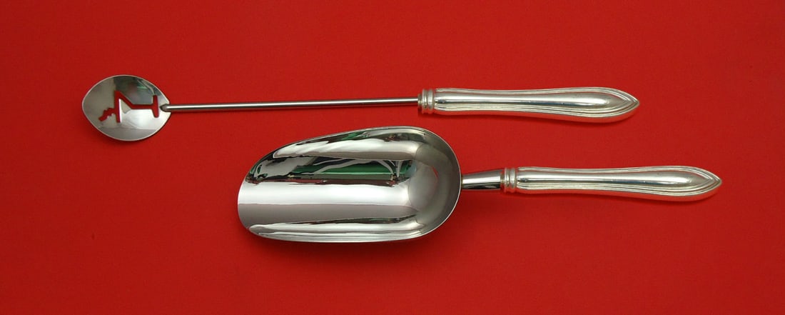 Watson King Philip Sterling Silver Bar Set 2pc Monogrammed: Watson King Philip Sterling Silver Bar Set 2pc Monogrammed This exquisite 2-piece bar set, crafted from high-quality sterling silver, is a stunning addition to any home bar. Designed by Watson, the se