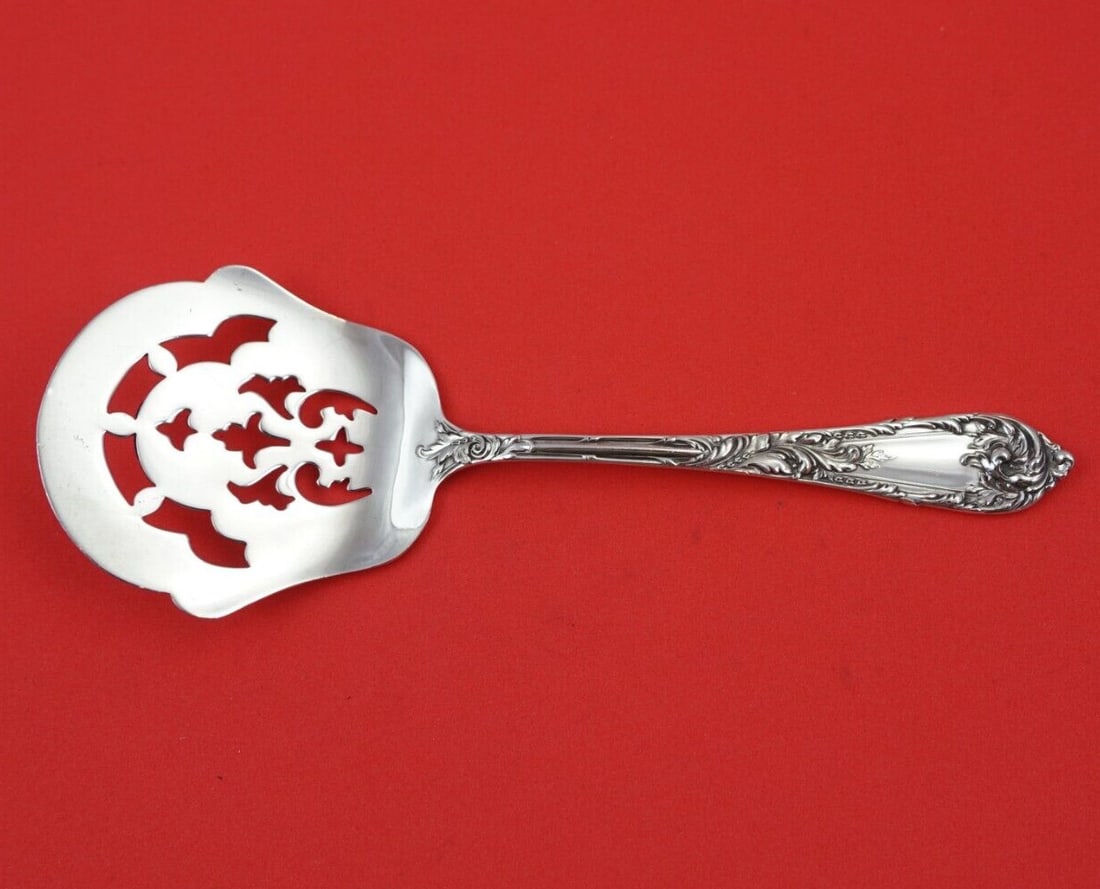 Romaine Reed and Barton Sterling Silver Cucumber Server 6.5 Inch: Romaine Reed and Barton Sterling Silver Cucumber Server 6.5 Inch This exquisite cucumber server is part of the Romaine pattern by Reed and Barton, crafted from high-quality sterling silver. Measuring 